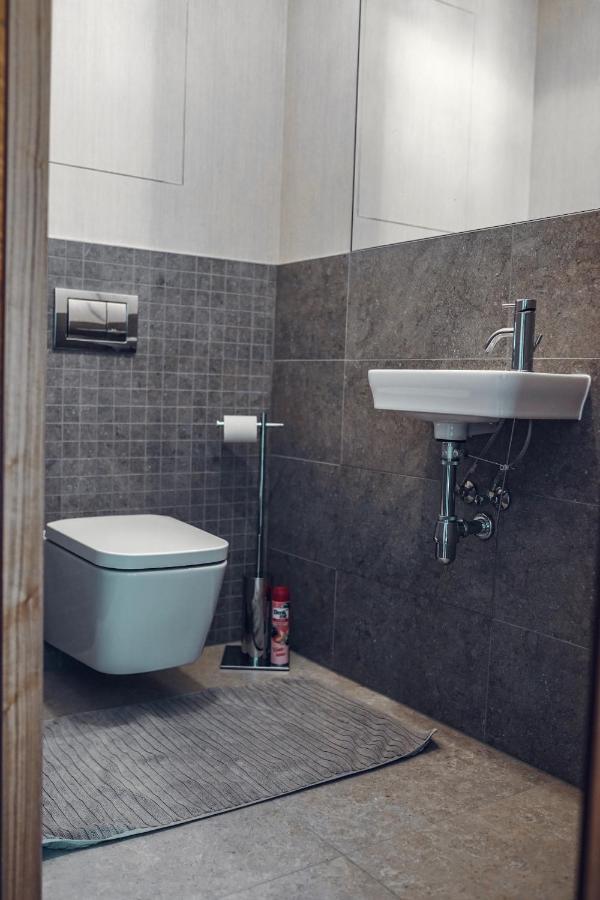 ברטיסלאבה Voir Apartment מראה חיצוני תמונה